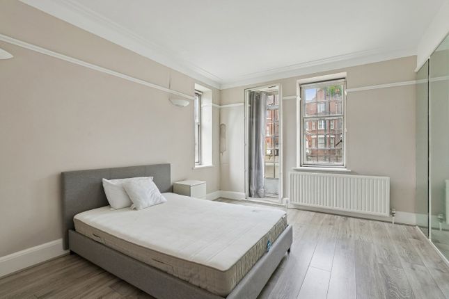 Flat 15, 409, Hillside Court, London photo 4