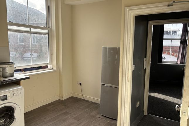 22e, Market Street, Telford photo 5