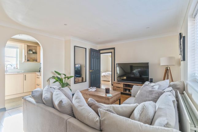 12 Ridgeway Close, Newport photo 3