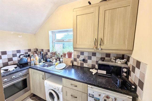 Flat 2, 153, Heath Road, Leighton Buzzard photo 3