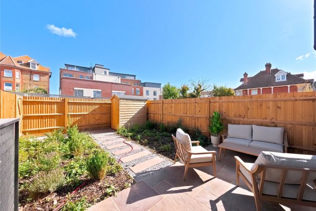 9 St. Clements Road, 9, St. Clements Road, Kent photo 3