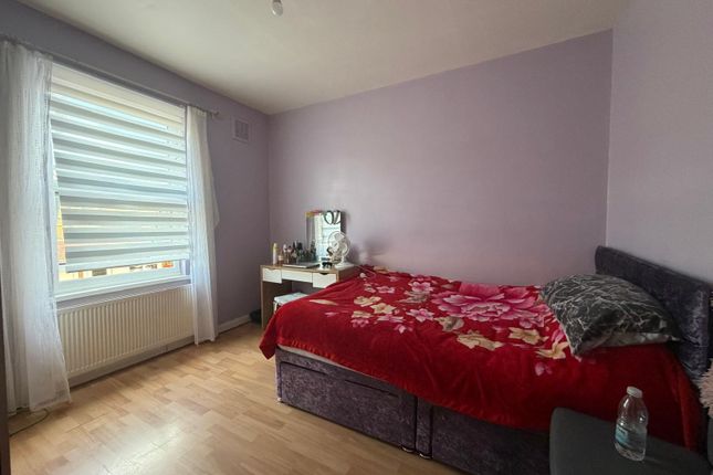 37, Downsell Road, Greater London photo 5