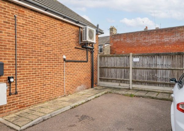 1, Oakwood Mews, St. Peters Street, Lowestoft photo 4