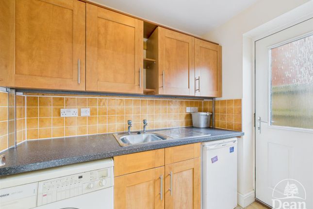 11, Fairmoor Close, Lydney photo 4
