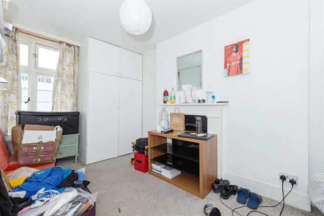 Flat for sale in Bedford Row, Worthing