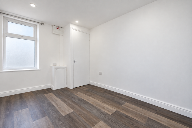 Flat 1 77, Minny Street, Cardiff photo 4