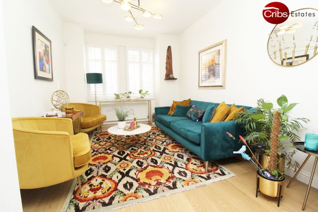 3 Bedroom House Available To Rent In South Wimbledon