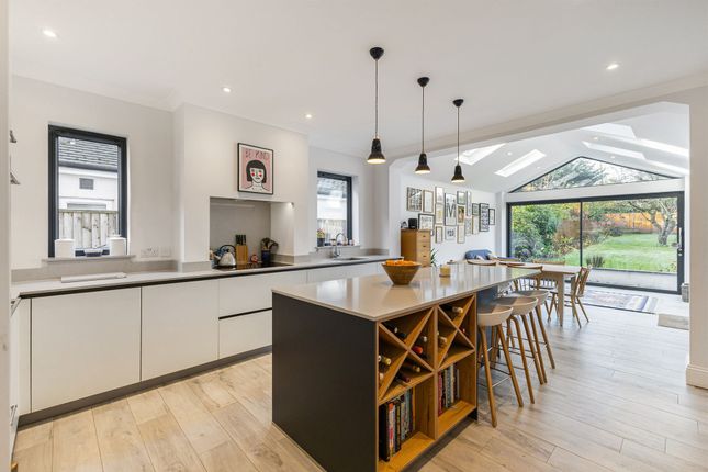 19, Churchill Road, St. Albans photo 3