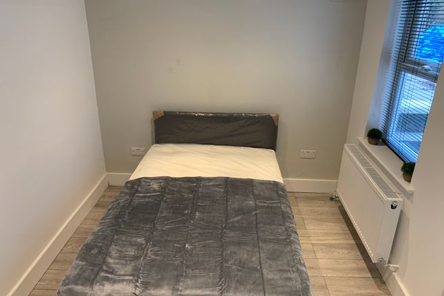 Flat A  111, Fortess Road, London photo 2