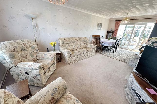 3, Clarendon Avenue, Weymouth photo 2