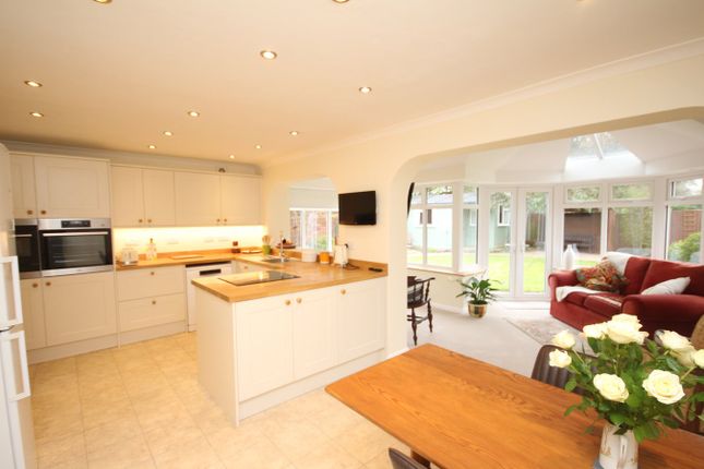 3, Fouracres, Letchworth Garden City photo 4