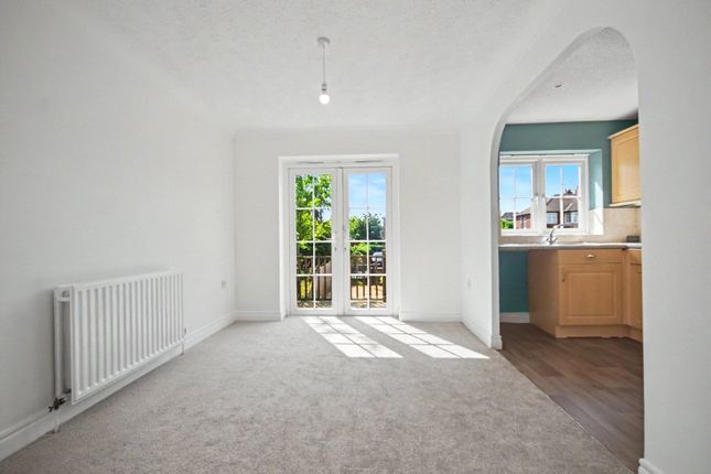 23, Benton Mews, Wakefield photo 4