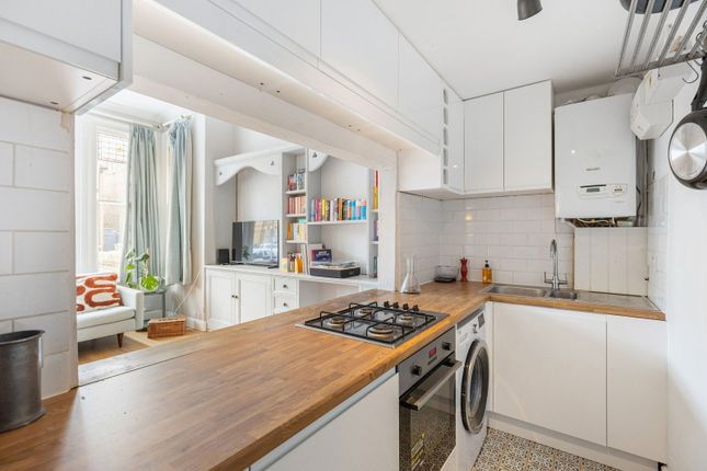33,Flat 1, Ellison Road, London photo 2