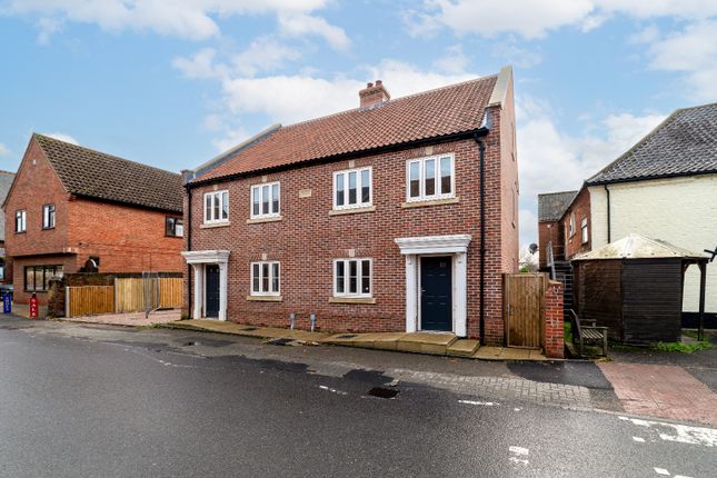 1, Rivetts Cottages, Fakenham photo 3