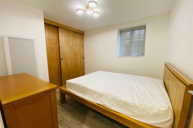 Flat 2, 42 Medina Villas, Hove photo 4