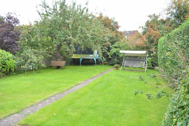 21, Dorking Road, Epsom photo 4