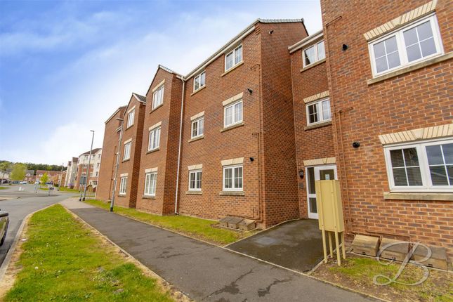 Thumbnail Flat to rent in Ruby Way, Mansfield