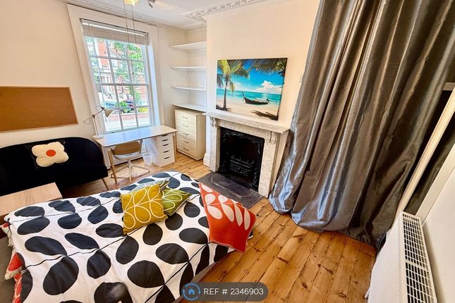 Room 2 Gorgeous Room &amp; Pretty Blue Velvet Sofa!