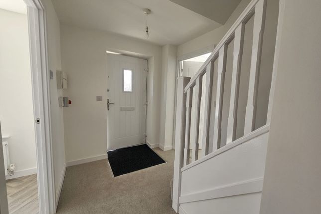 19, Oak Road, Deeside photo 3
