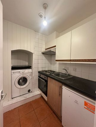 Flat 2, 46-48 Cardigan Street, Luton photo 3
