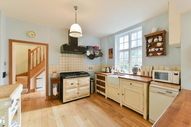 Russet Cottage, 58, Tadworth Street, Tadworth photo 4