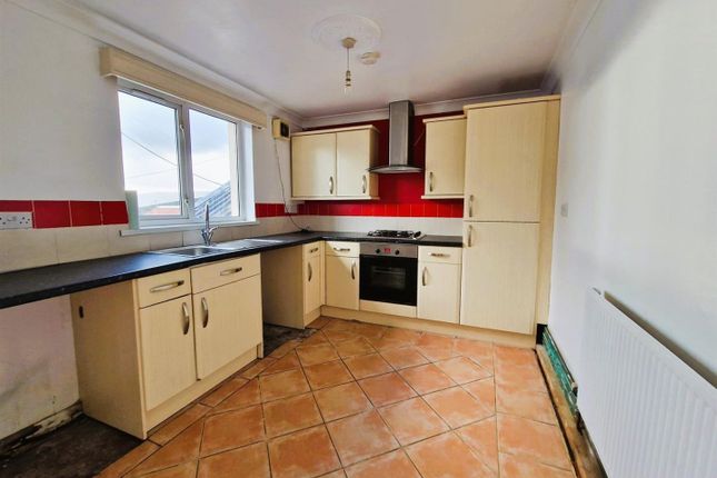 13, Tynycoed Terrace, Merthyr Tydfil photo 2