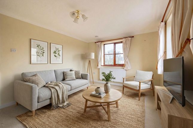 9 Plattens Court, Norwich photo 2