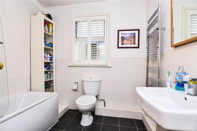 Terraced house for sale in Ivydale Road, Nunhead, London