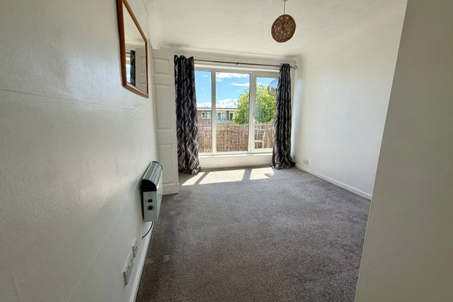 17, Belsay Gardens, Tyne and Wear photo 4