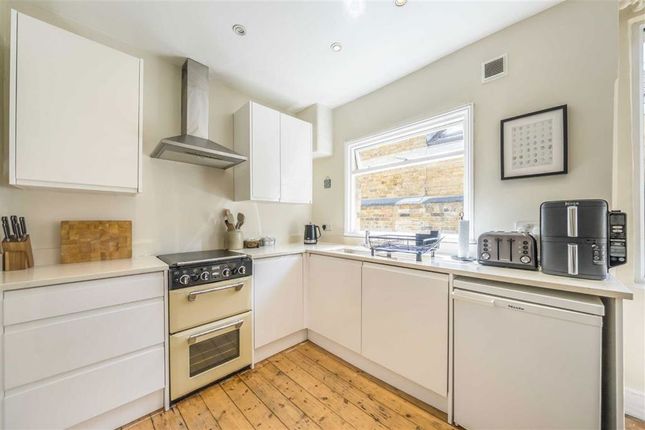 66, Weir Road, London photo 4