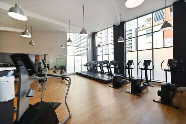 Flat for sale in Seacon Tower, Hutchin Street, South Quay, Westferry, Canary Wharf, London