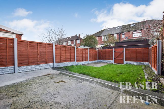 18, Vista Avenue, Newton-Le-Willows photo 3