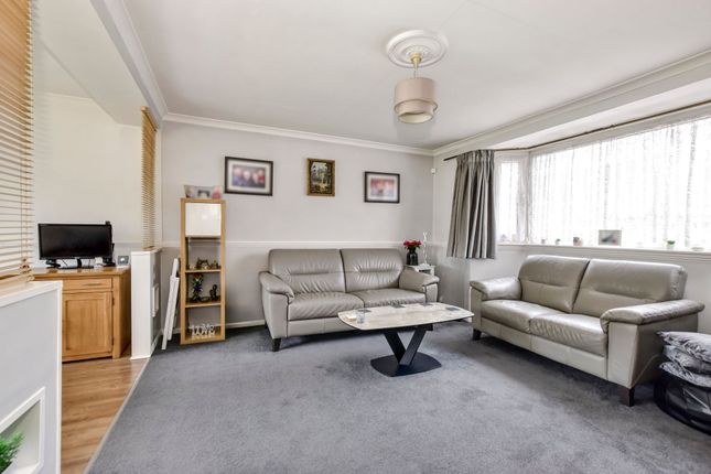 121 High Road, Watford photo 5