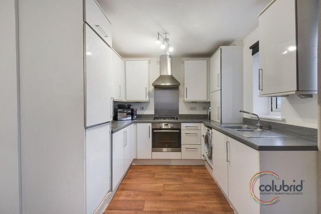58, Cooper House, Woodside Close, Grays photo 3
