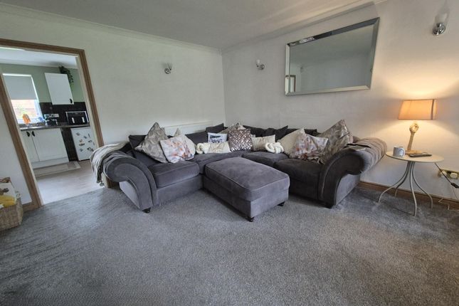 55, Halesworth Road, Wolverhampton photo 3