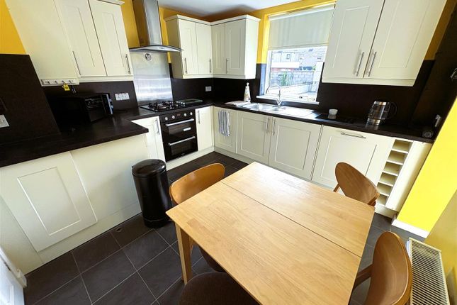 4, Longmoor Crescent, Elgin photo 2