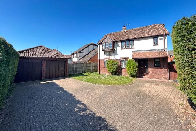 4-bed house on 12, Driftway Road, Hampshire, £600,000