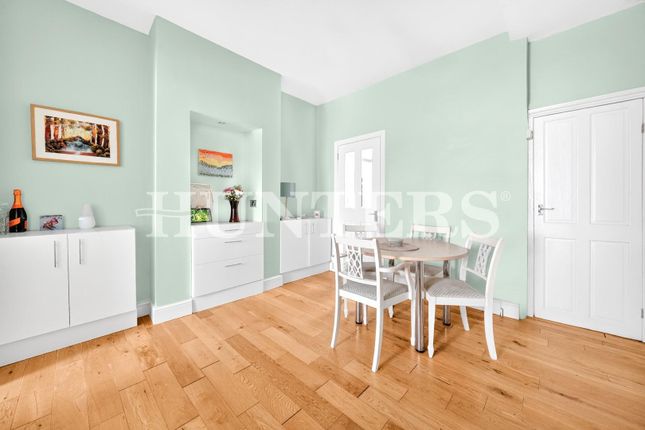 60, Station Crescent, London photo 3