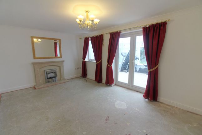 29 Laburnum Way, Loughborough photo 2