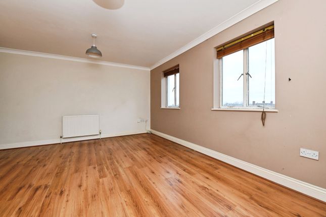 14 Hartley House,, Clockhouse Way, Essex photo 4