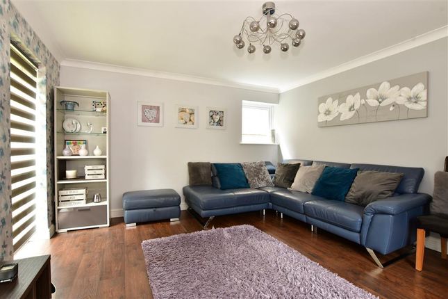 Thumbnail Detached house for sale in Sadlers Close, Walderslade, Chatham, Kent