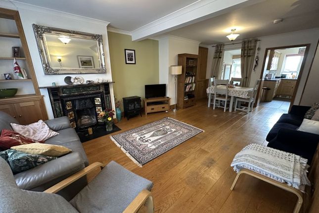 3 Dan Y Garth, Hay Road, Brecon photo 2