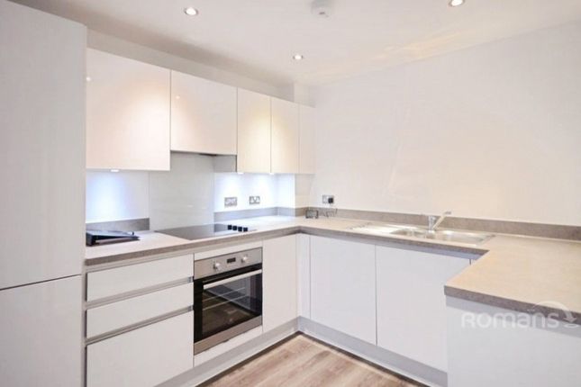 Flat 27, Trent House, Maidenhead photo 3