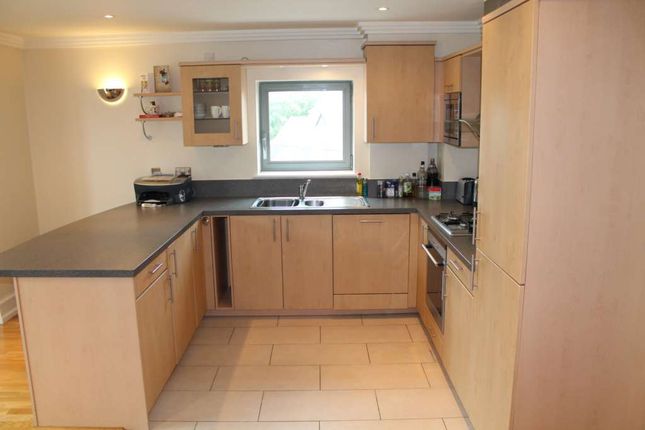 12, Jessops Wharf, Brentford photo 3