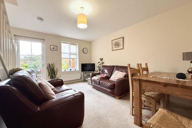 Darwin Crescent, Loughborough photo 2
