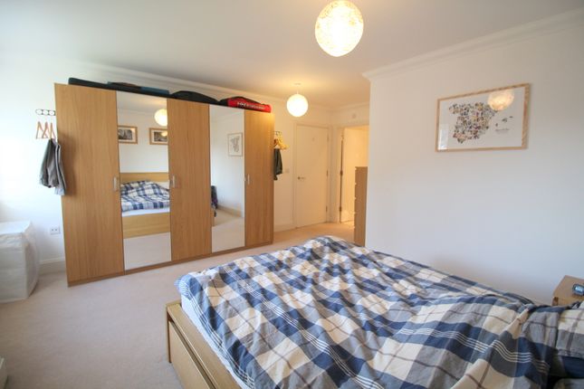 Hurst Court, Horsham photo 5