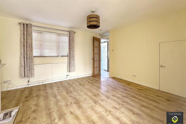 3, Marchant Close, Cheltenham photo 5