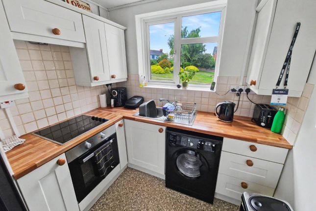Flat 19, Morton Court, Hillmorton Road, Rugby photo 4