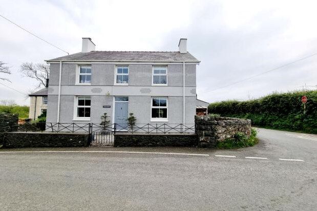 Thumbnail Cottage to rent in Llangwnadl, Pwllheli