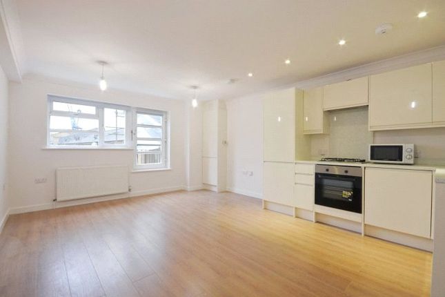 Flat 1, Shalimar House, 26A, Vallance Road, London photo 2